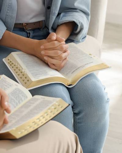 IDENTIFICATION AND RECOGNITION OF JESUS CHRIST AS THE KING RESULTED AT TRUE SERVICE AND WORSHIP.